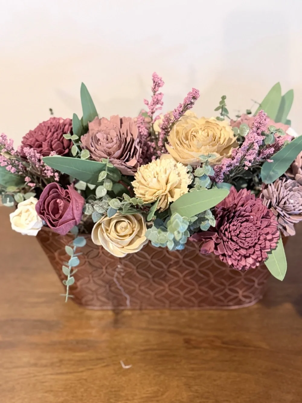 Romantic colored sola wood flowers arrangement